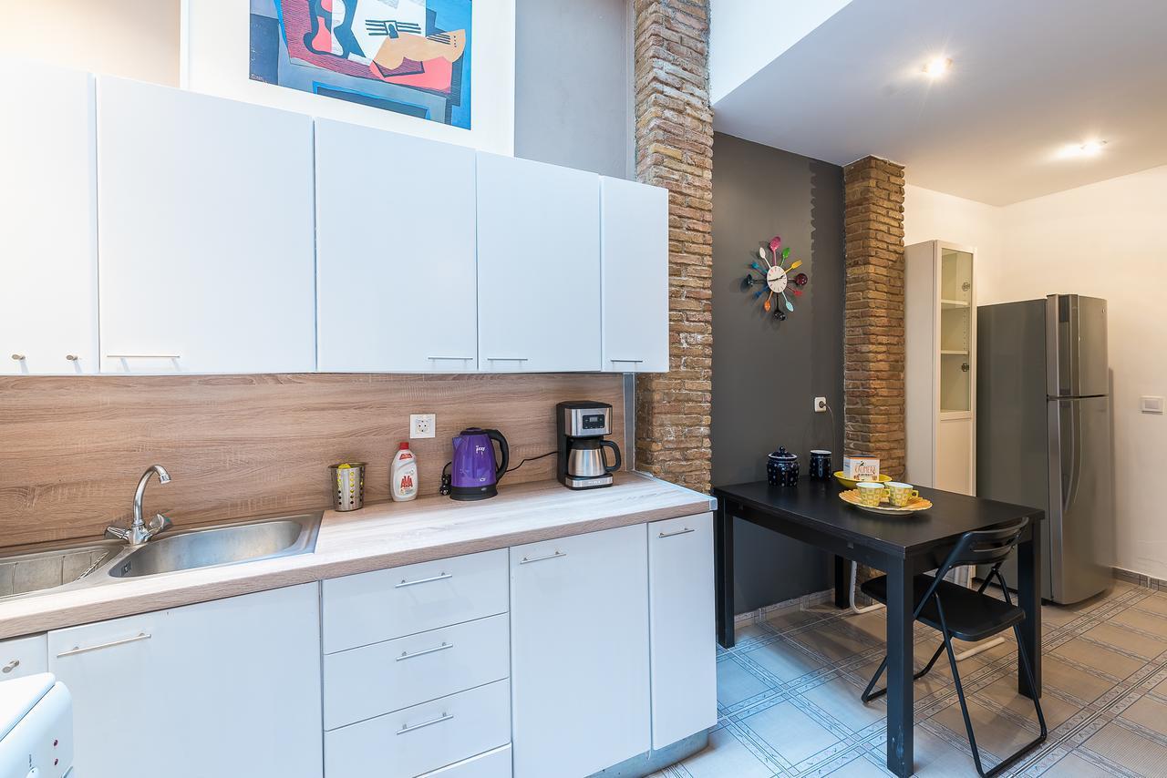 Elegant Kerameikos Apartment By Cloudkeys Atene Esterno foto